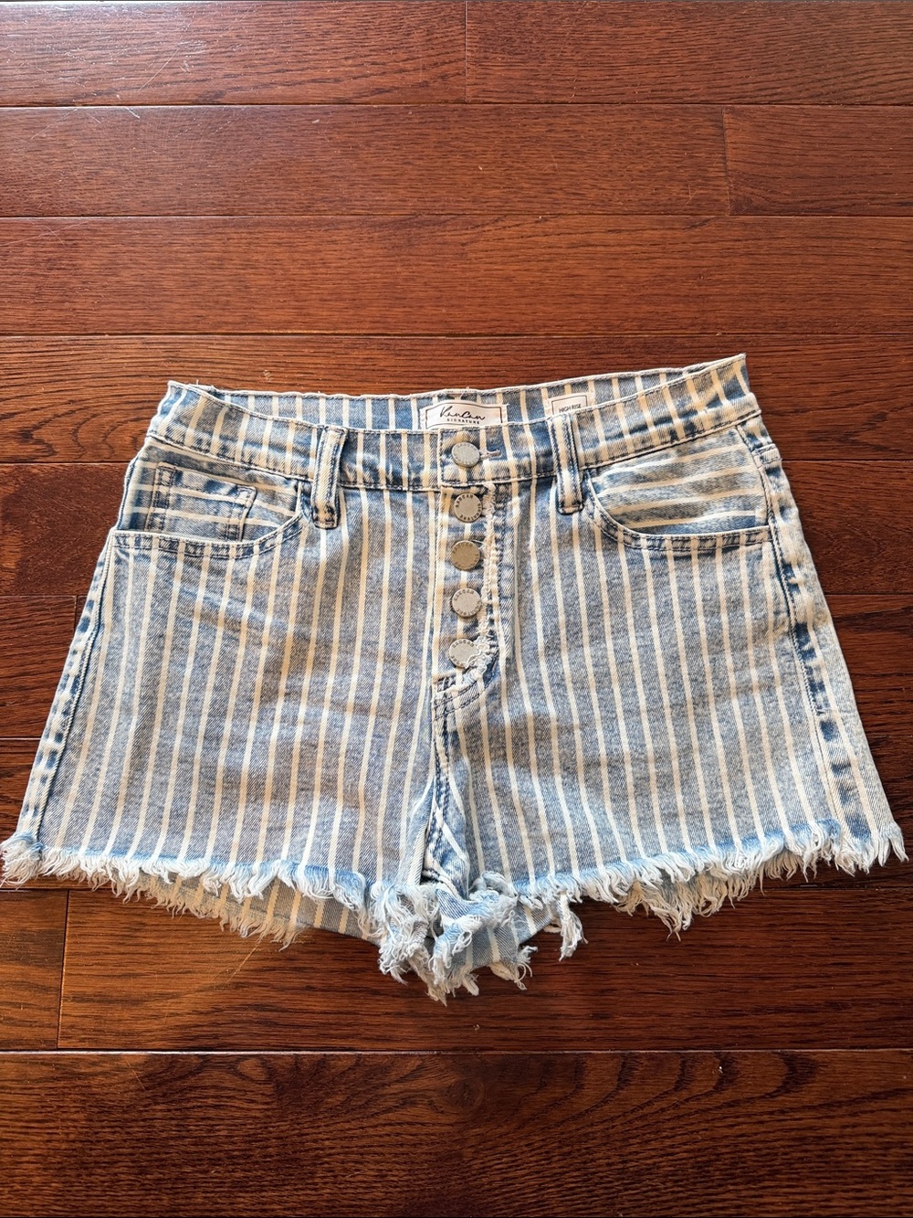 KanCan Striped High-Rise Denim Shorts in Light Blue and White size 26